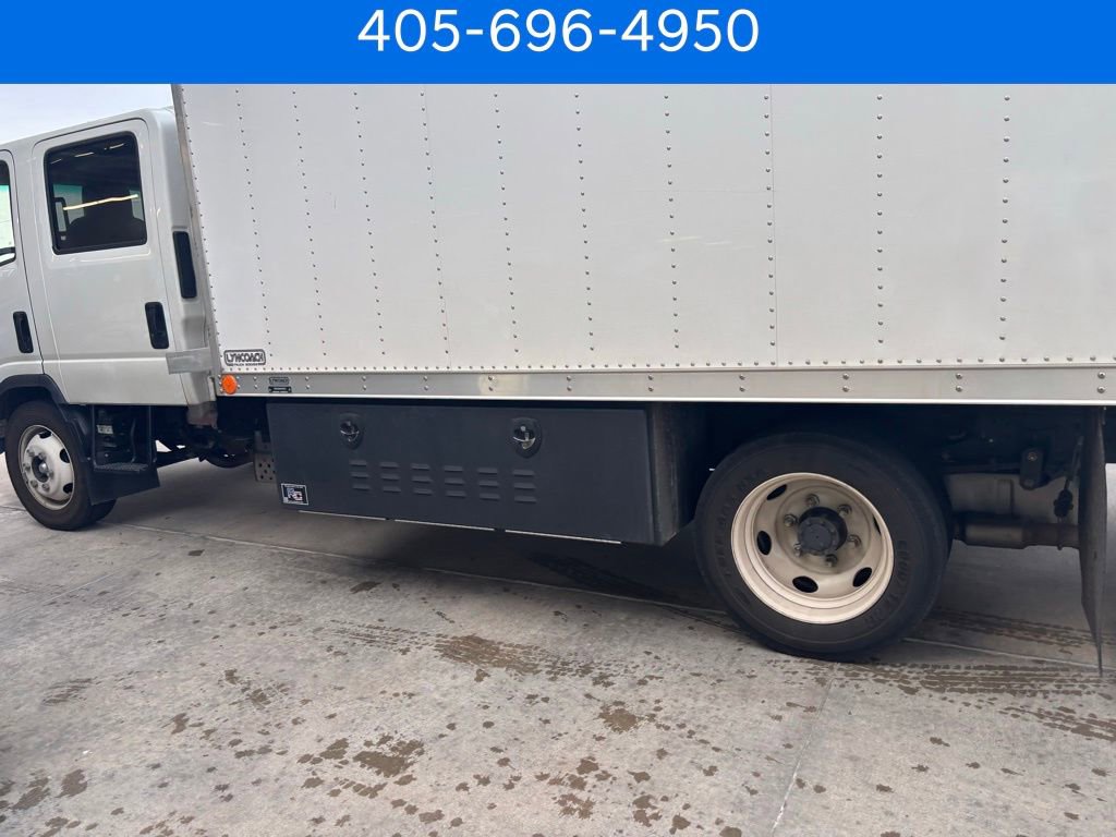 Used 2024 Isuzu NPR image 10