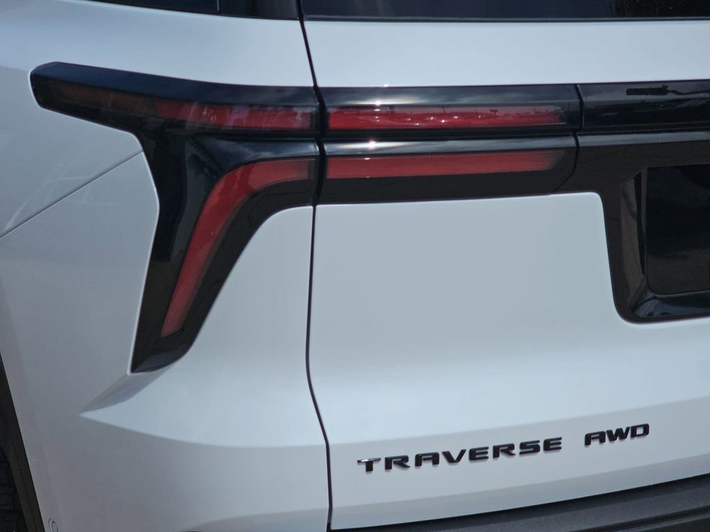 New 2026 Chevrolet Traverse Z71 w/ Enhanced Driving Package AWD/4WD image 42