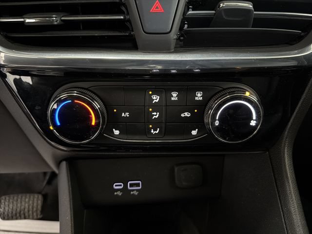 Certified 2024 Buick Encore GX Sport Touring w/ Comfort Package AWD/4WD image 19