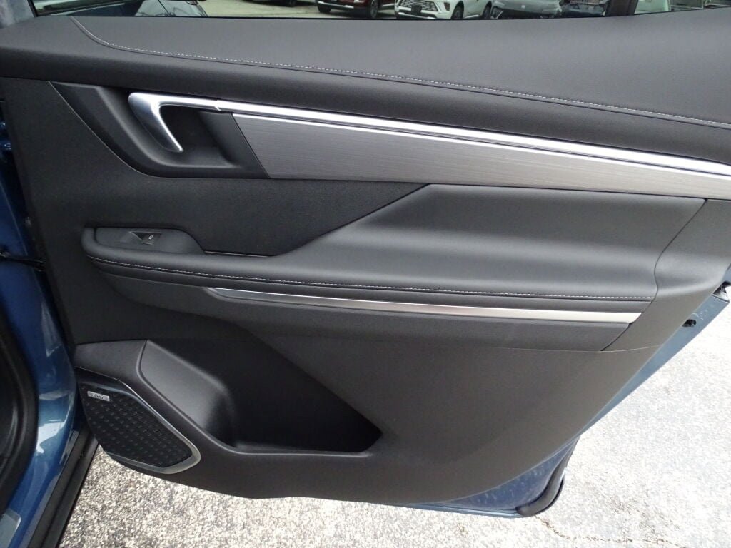 New 2025 Buick Enclave Preferred w/ Super Cruise Package image 10