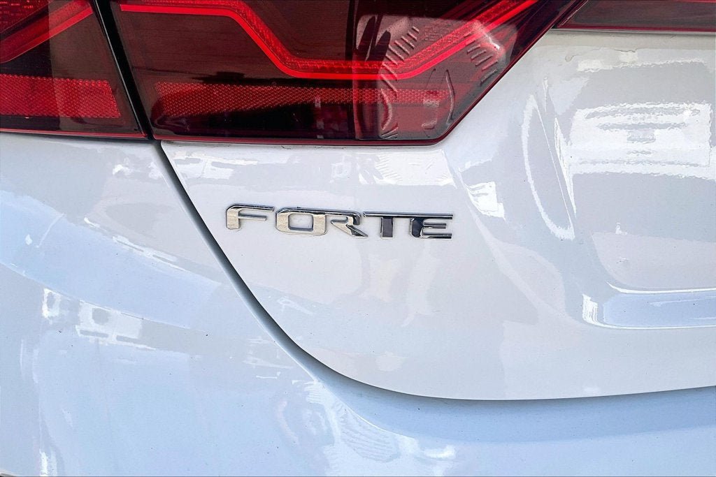Used 2020 Kia Forte GT-Line FWD image 7