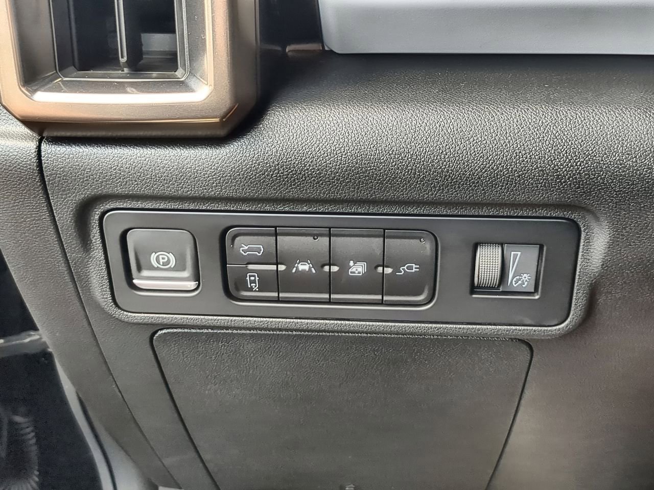 Used 2025 GMC Hummer EV 2X AWD/4WD image 18