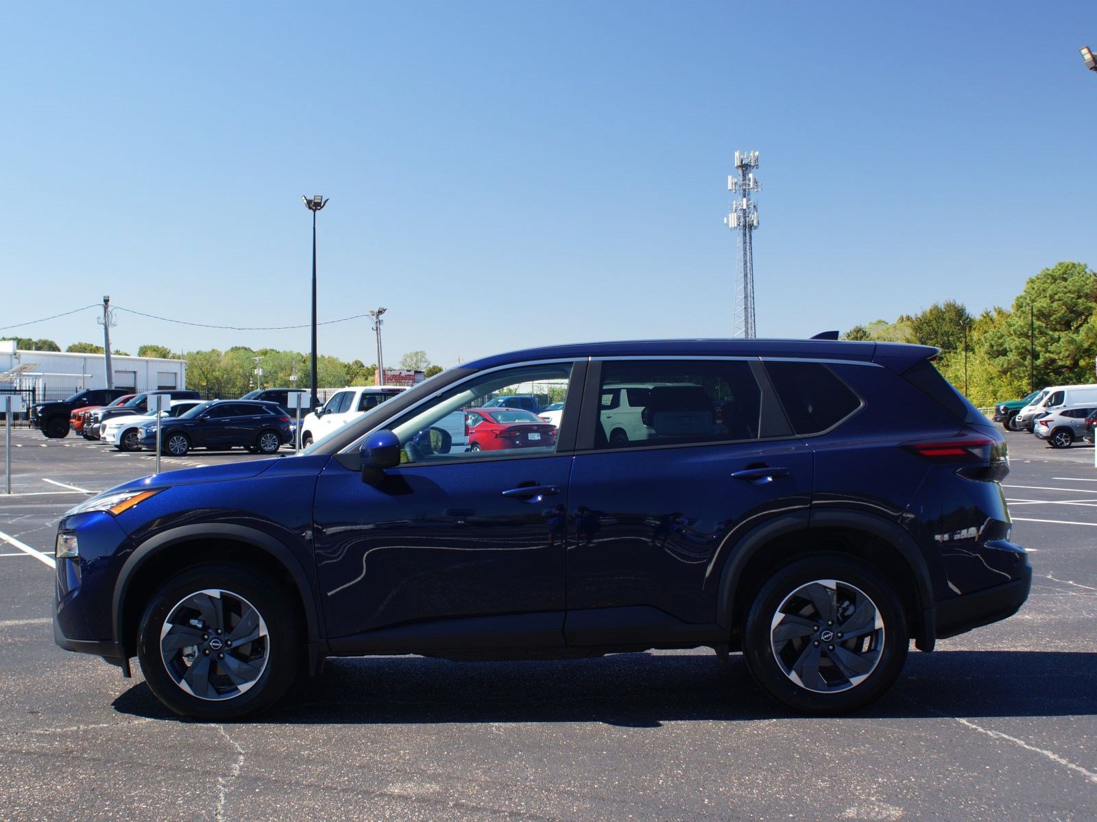 Used 2026 Nissan Rogue SV FWD image 11