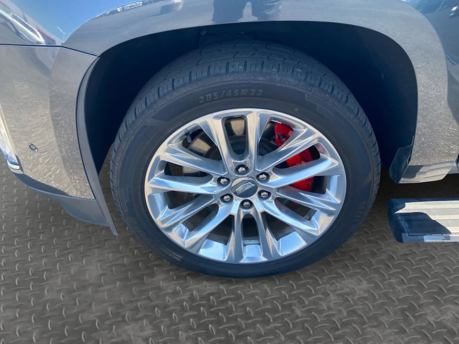 Used 2019 Cadillac Escalade ESV Platinum AWD/4WD image 10