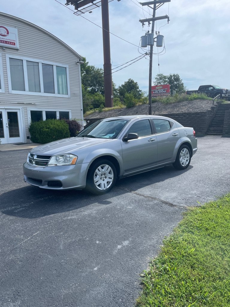 Used 2013 Dodge Avenger SE
