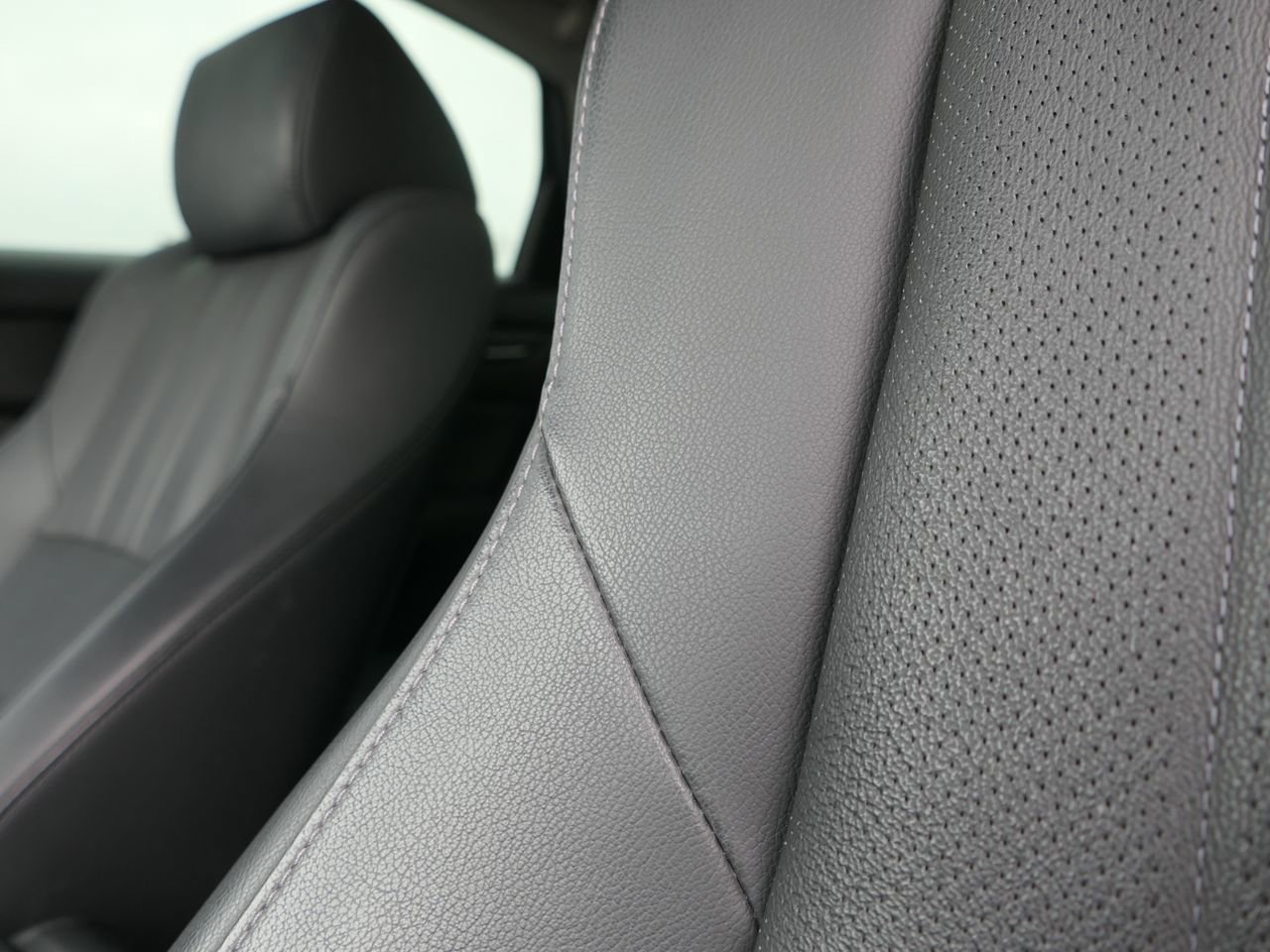 Used 2018 Honda Accord EX-L image 13