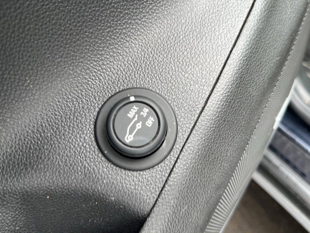 Used 2020 Buick Envision Premium w/ LPO, Interior Luxury Package image 10