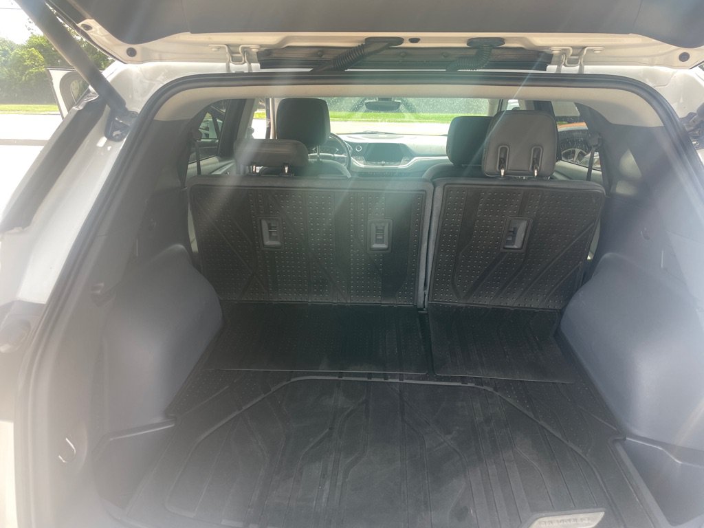 Used 2020 Chevrolet Blazer LT w/ Sound & Technology Package FWD image 16