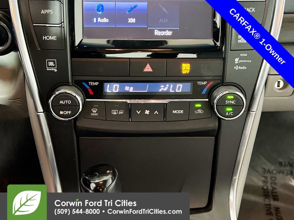 Used 2015 Toyota Camry XLE w/ Advanced Technology Package image 9