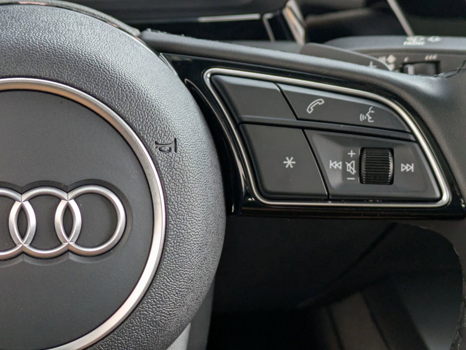 Used 2025 Audi A3 2.0T Premium w/ Black Optic Package image 11