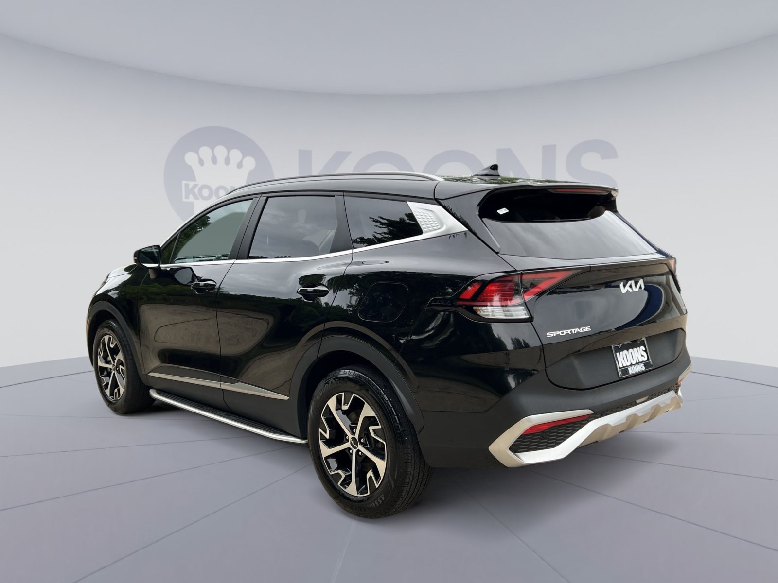 Used 2023 Kia Sportage EX AWD/4WD image 14