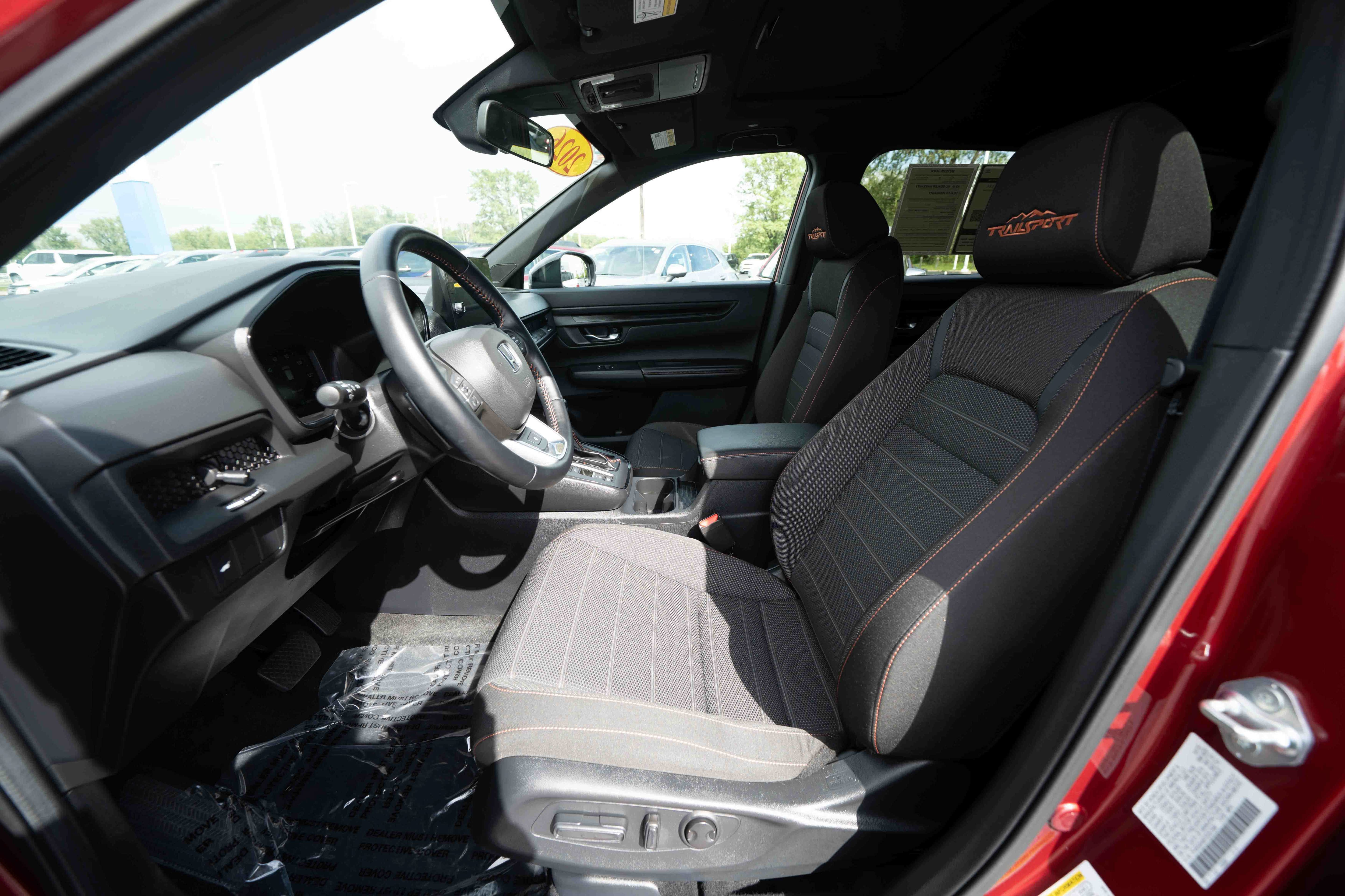 Used 2026 Honda CR-V TrailSport image 9