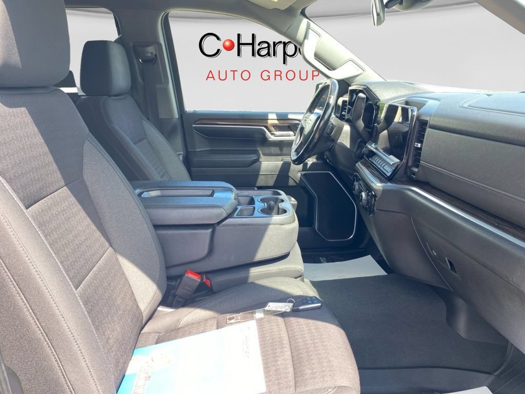Used 2022 Chevrolet Silverado 1500 LT AWD/4WD image 11