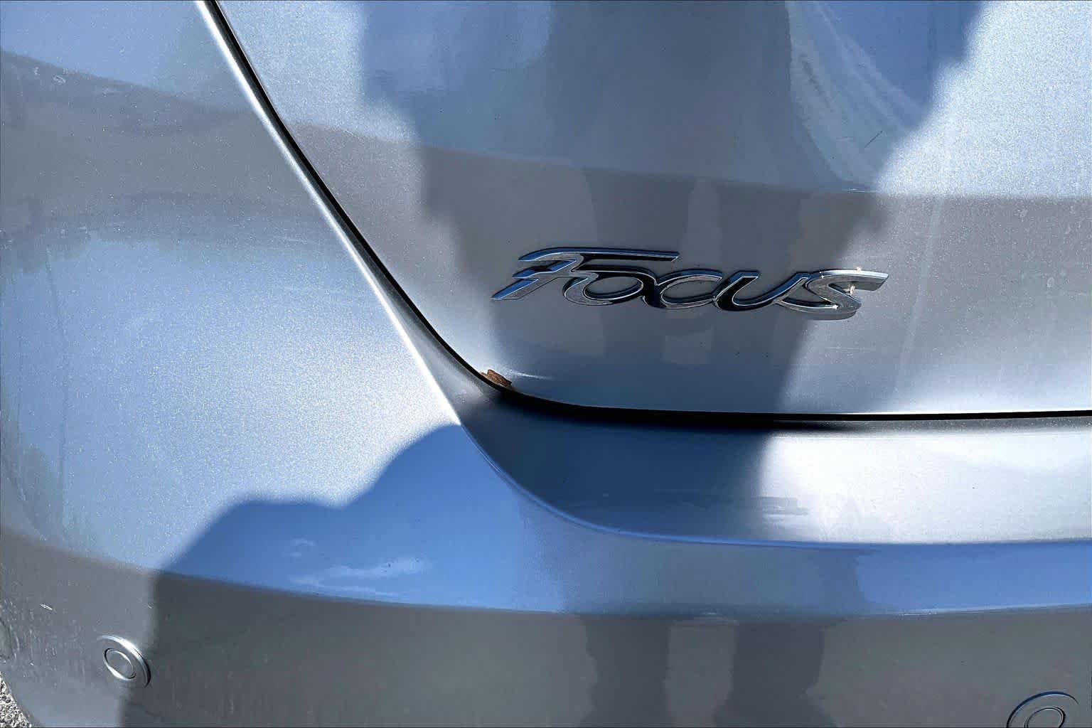 Used 2017 Ford Focus Titanium FWD image 10