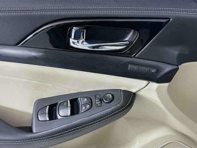 Used 2023 Nissan Maxima Platinum w/ Sport Mat Group FWD image 19