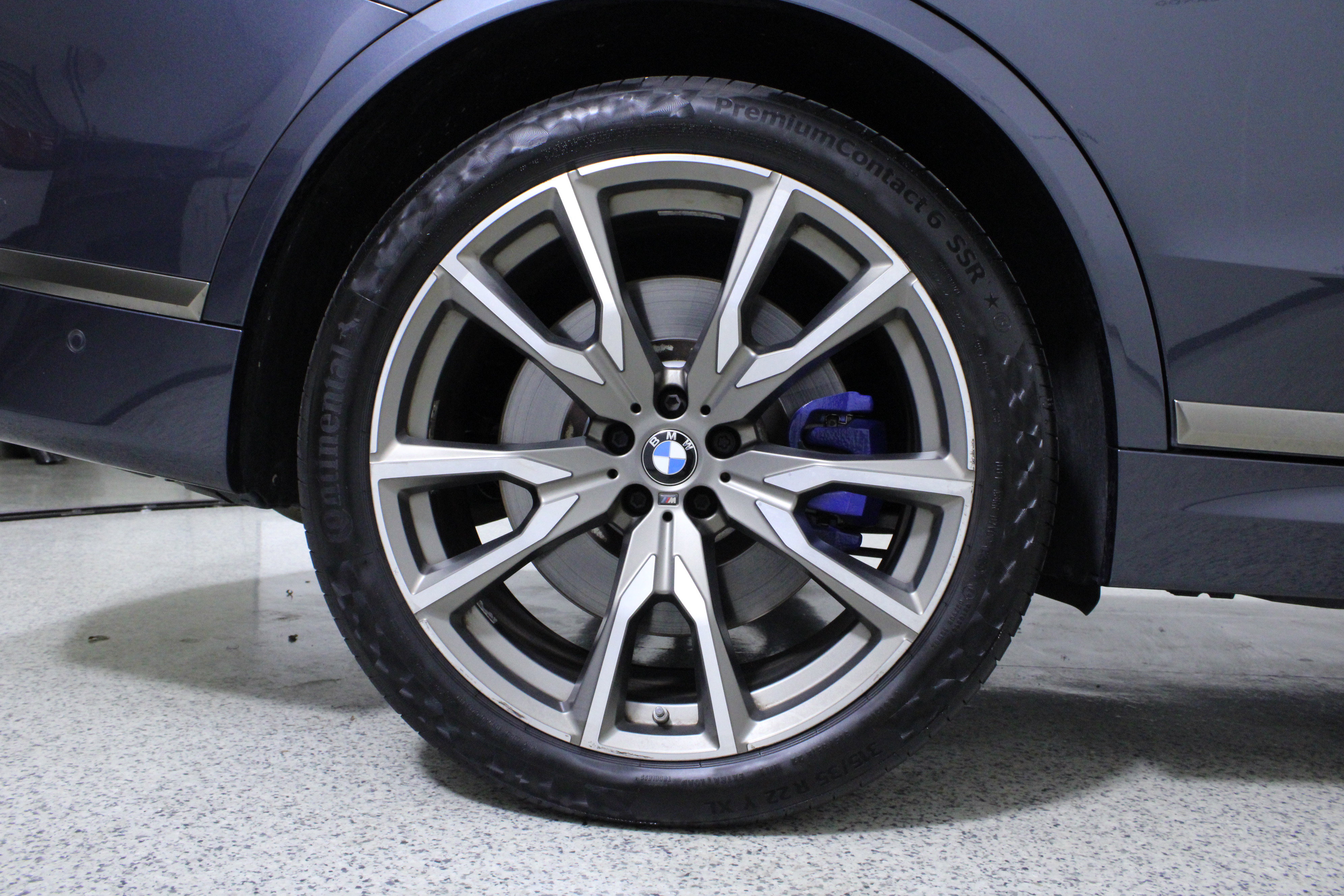 Used 2022 BMW X7 M50i image 8