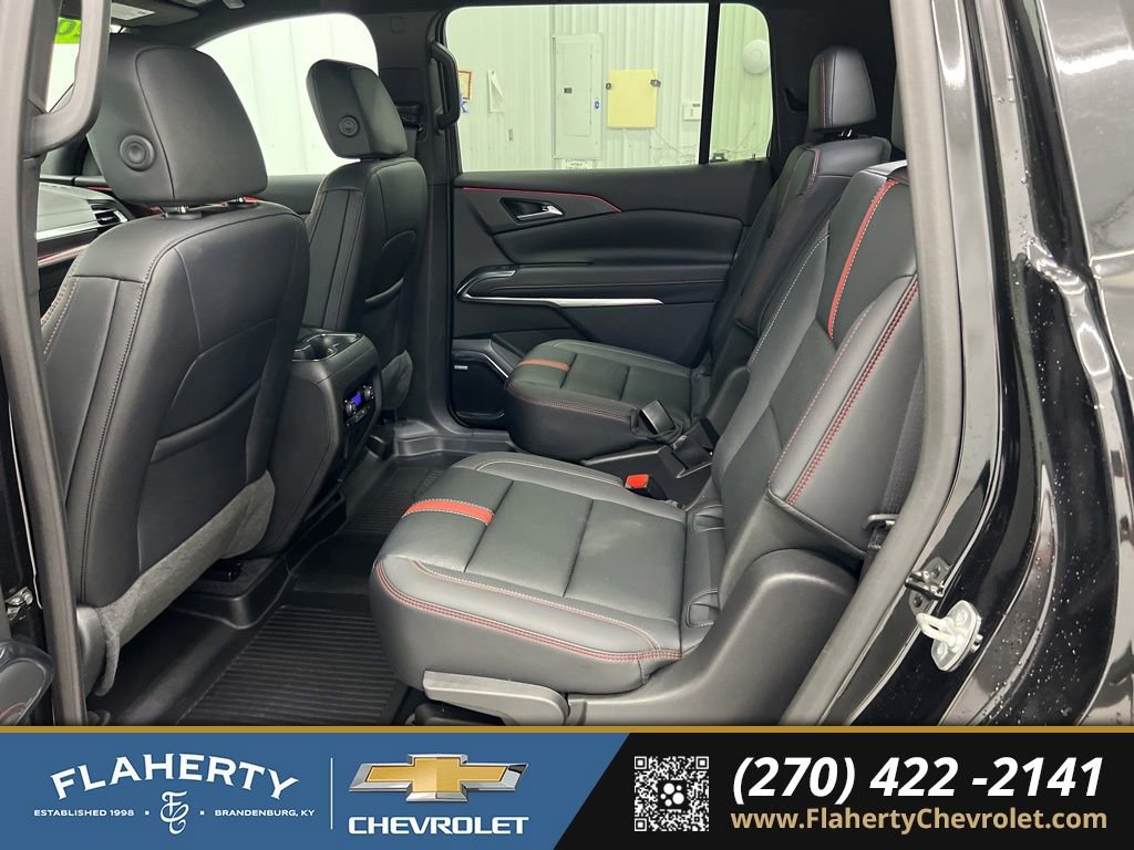 Used 2024 Chevrolet Traverse RS w/ LPO, Floor Liner Package AWD/4WD image 11