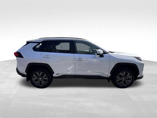 Used 2023 Toyota RAV4 XLE Premium AWD/4WD image 10