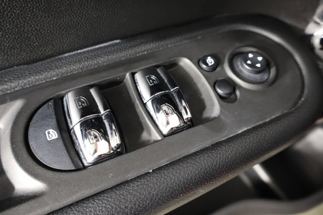 Used 2019 MINI Cooper Countryman S w/ Premium Package FWD image 22