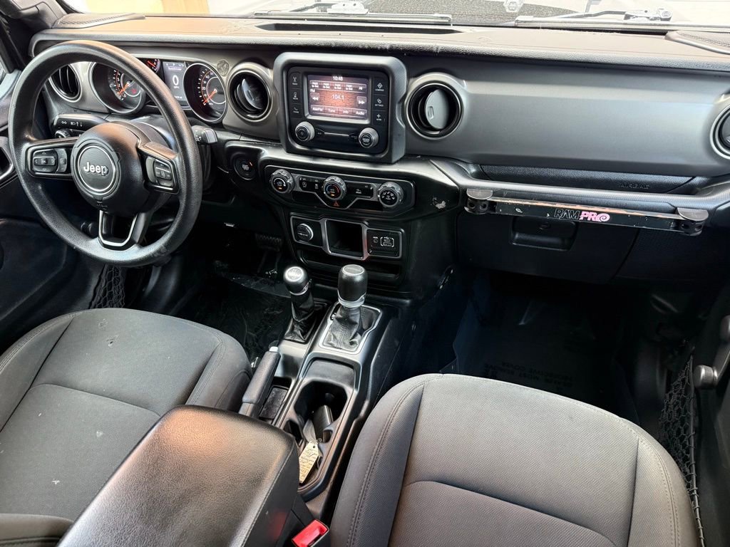 Used 2020 Jeep Gladiator Sport image 26