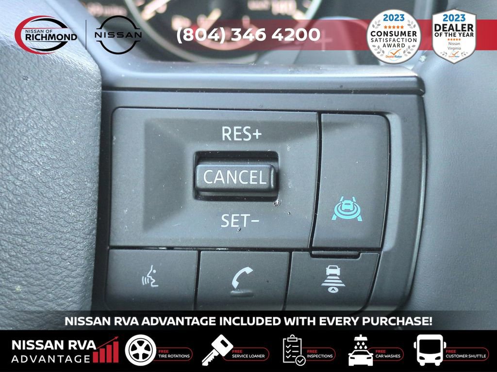 Used 2025 Nissan Rogue SV image 25