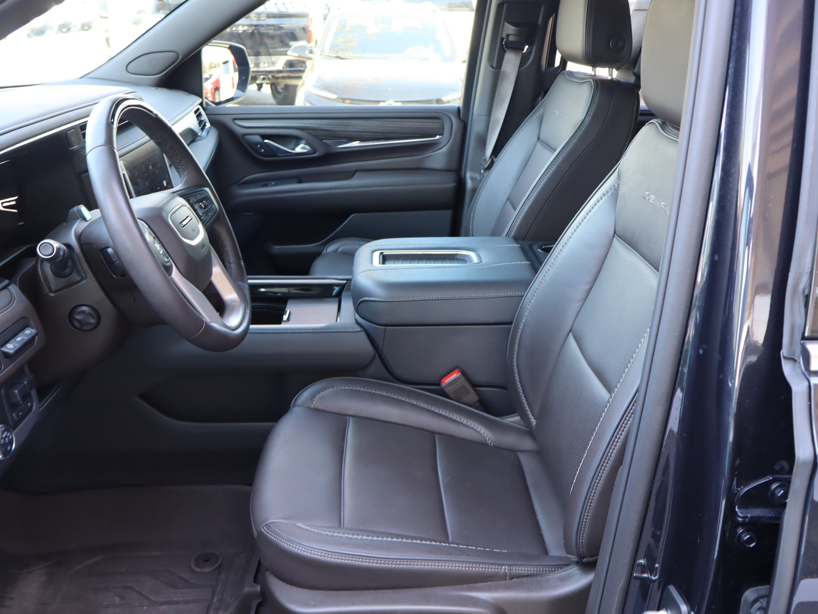 Certified 2024 GMC Yukon XL Denali w/ Advanced Technology Package image 19