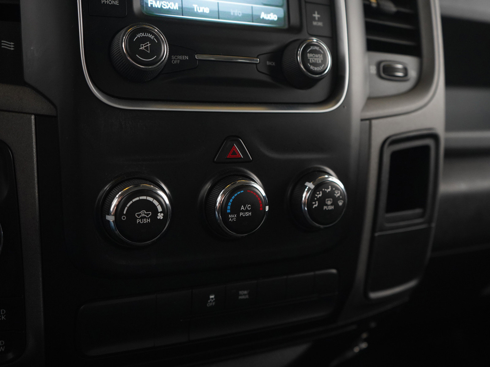 Used 2014 RAM 1500 Express AWD/4WD image 21