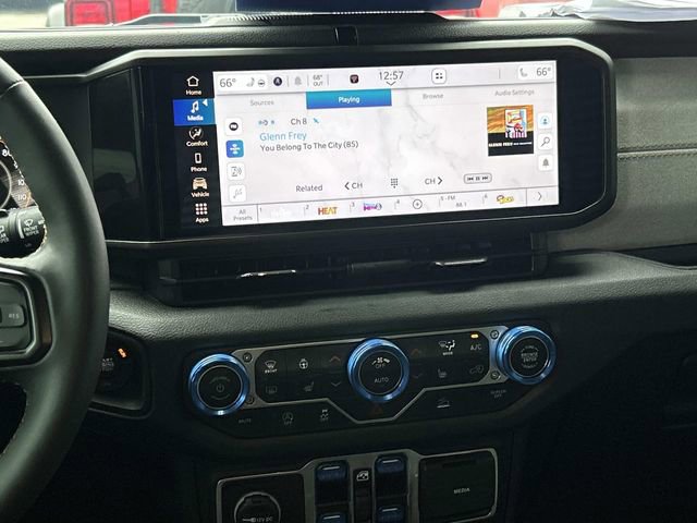 Used 2024 Jeep Wrangler Sport S image 16