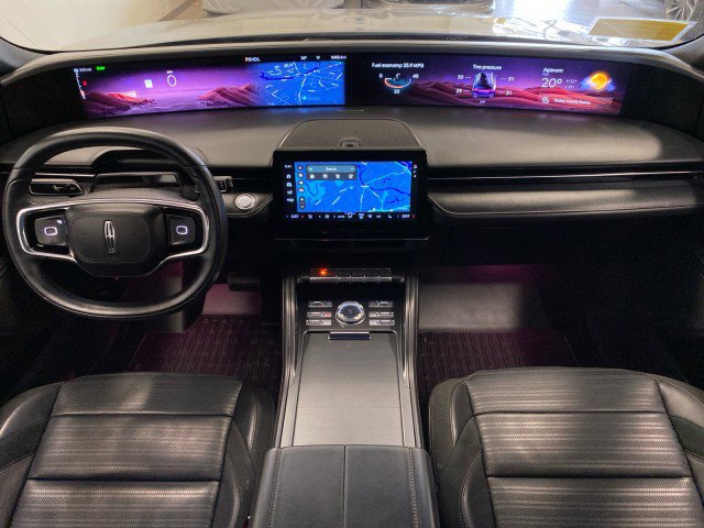 Used 2024 Lincoln Nautilus Reserve w/ Jet Appearance Package (87T) AWD/4WD image 10