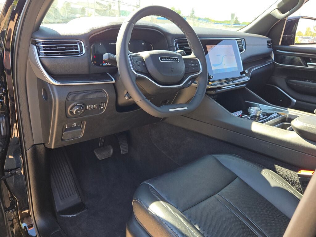 Used 2024 Jeep Wagoneer 4WD w/ Premium Group I image 29