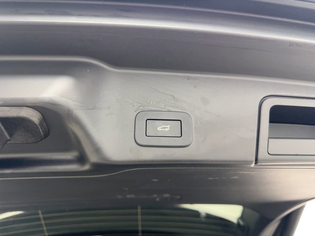 Used 2025 Land Rover Range Rover Evoque S image 82