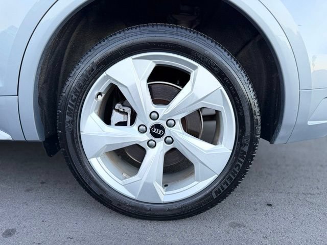 Used 2021 Audi Q5 2.0T Premium Plus w/ Premium Plus Package AWD/4WD image 29