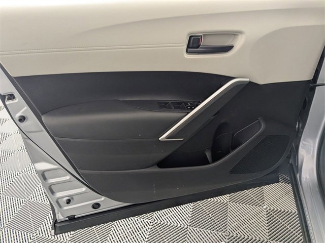 Used 2024 Toyota Corolla Cross L image 10