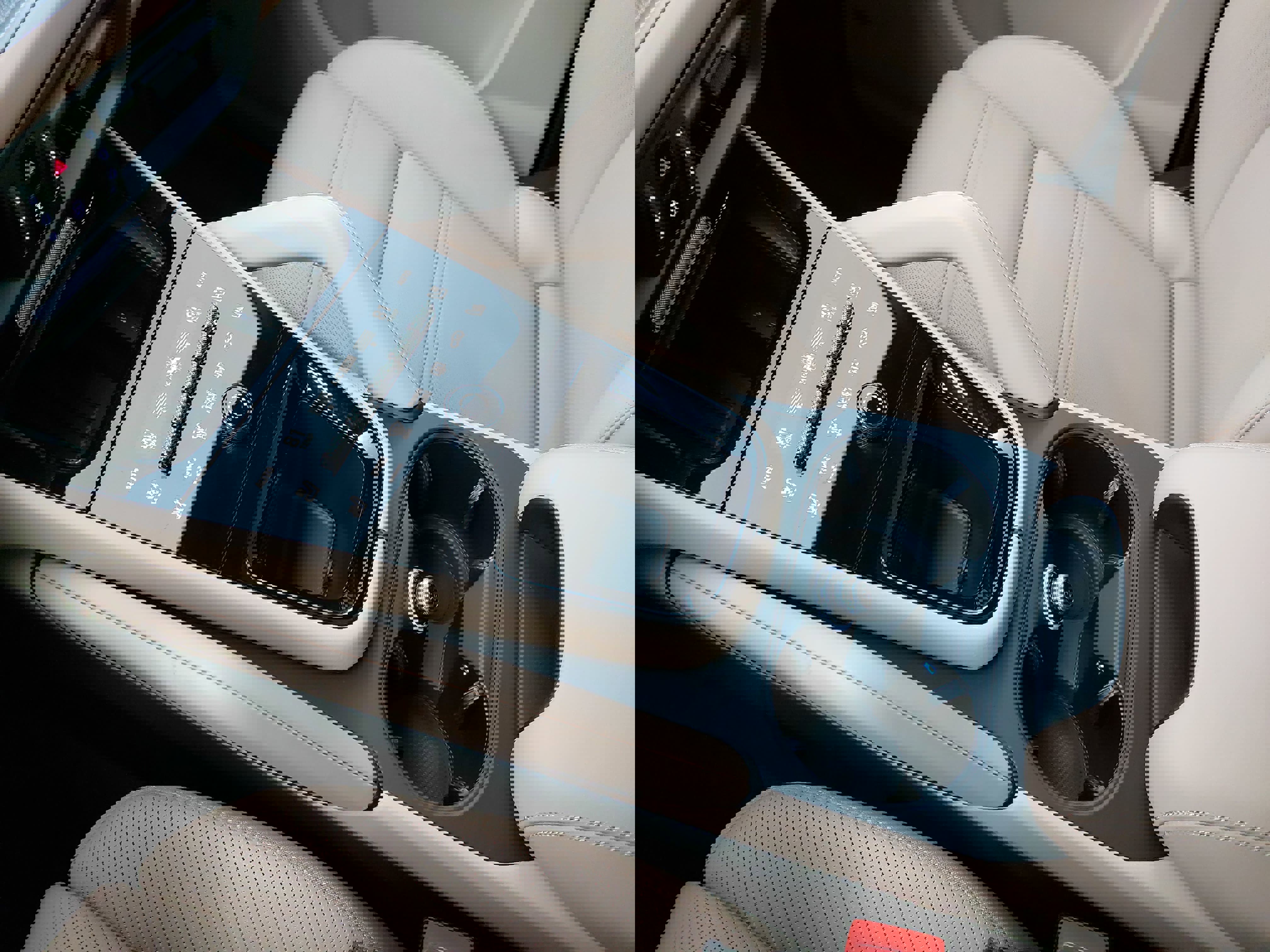 Certified 2025 Porsche Cayenne image 27