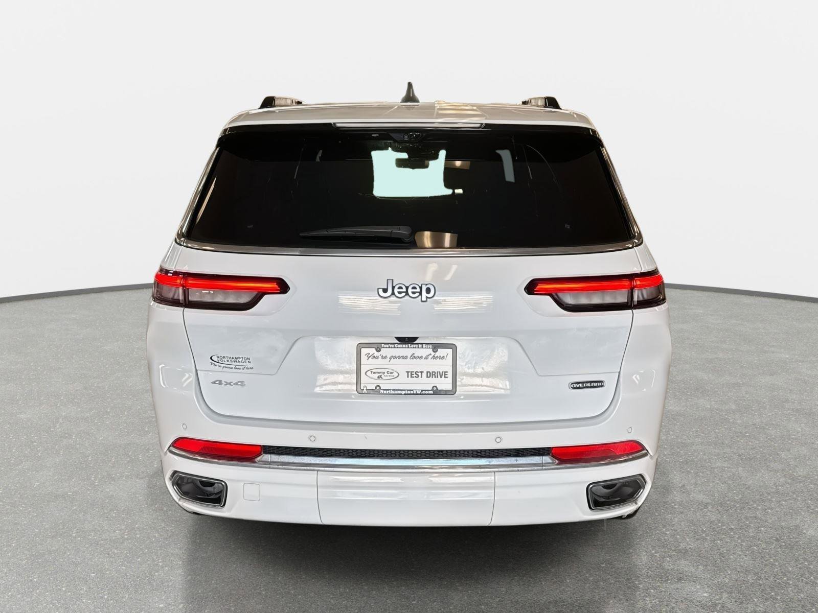 Used 2025 Jeep Grand Cherokee L Overland w/ Luxury Tech Group IV image 6