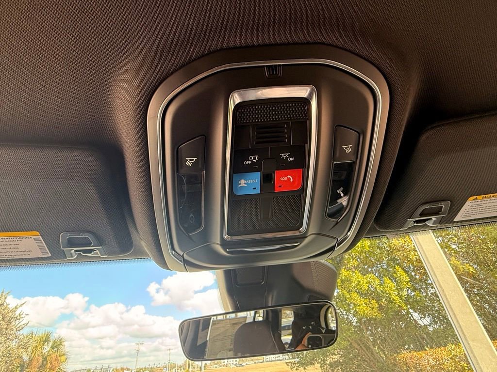 New 2026 Jeep Grand Cherokee L Laredo image 11