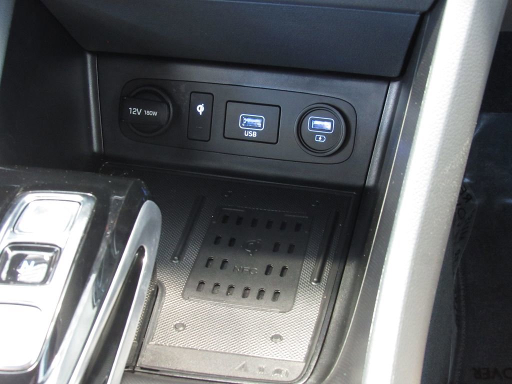 Used 2021 Hyundai Sonata Limited w/ Preferred Accessory Package FWD image 30