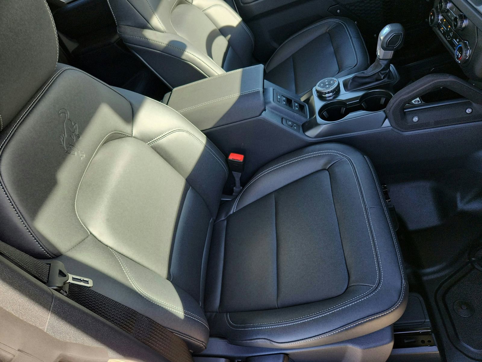 New 2025 Ford Bronco Badlands w/ Sasquatch Package image 24