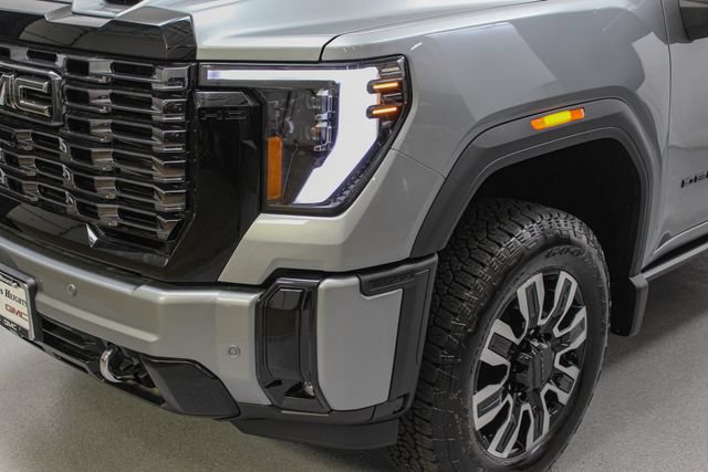 New 2026 GMC Sierra 2500 Denali Ultimate w/ LPO, Black Badging Package AWD/4WD image 4
