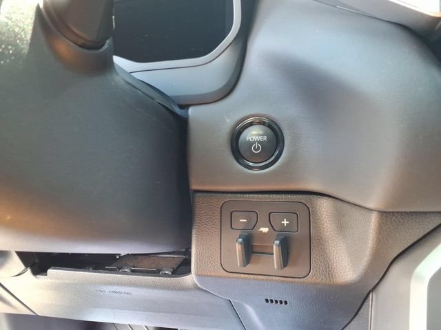 Used 2025 Toyota Sequoia Platinum AWD/4WD image 24