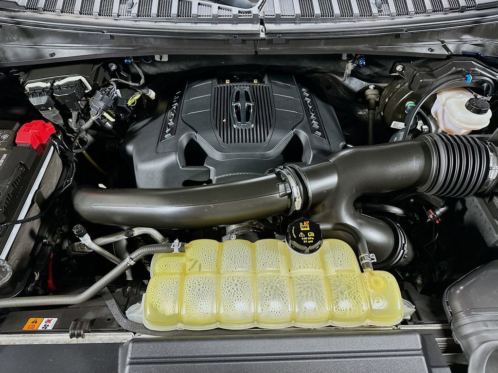 Used 2019 Lincoln Navigator Reserve w/ Cargo Package image 33