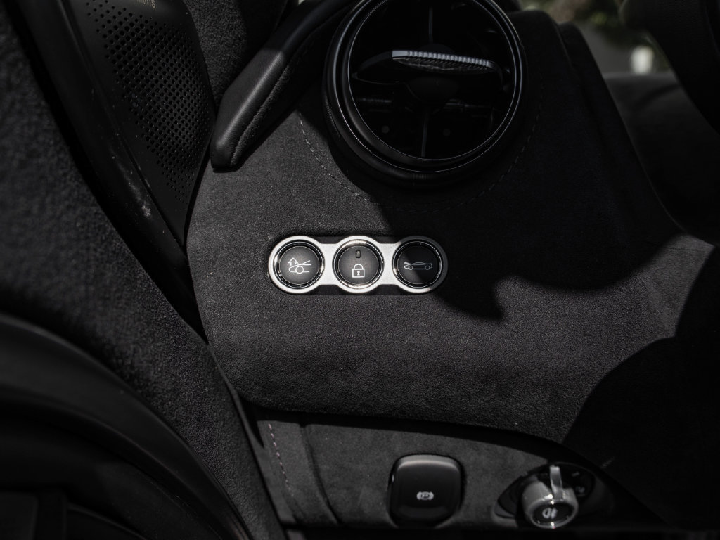 New 2026 McLaren 750S Spider RWD image 19