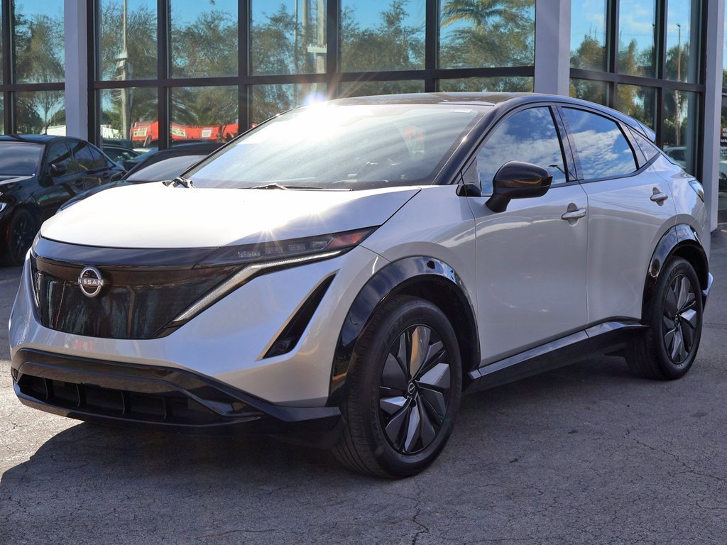 Used 2023 Nissan Ariya AWD image 9