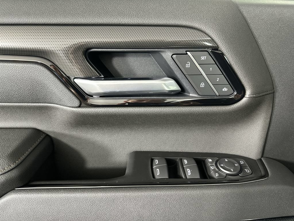New 2026 GMC Sierra 2500 AT4 w/ Technology Package AWD/4WD image 25