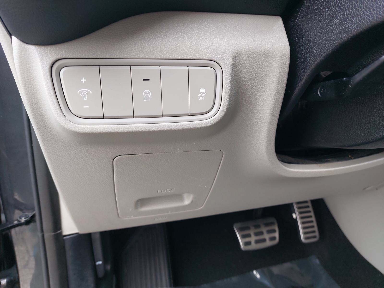 Used 2020 Kia Soul LX FWD image 29