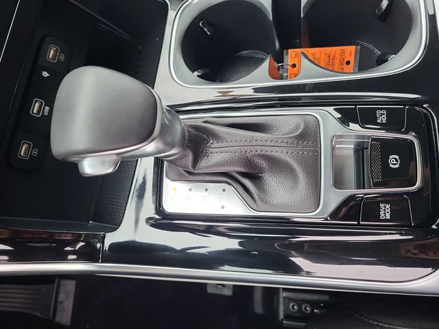 Certified 2024 Kia Carnival EX FWD image 26