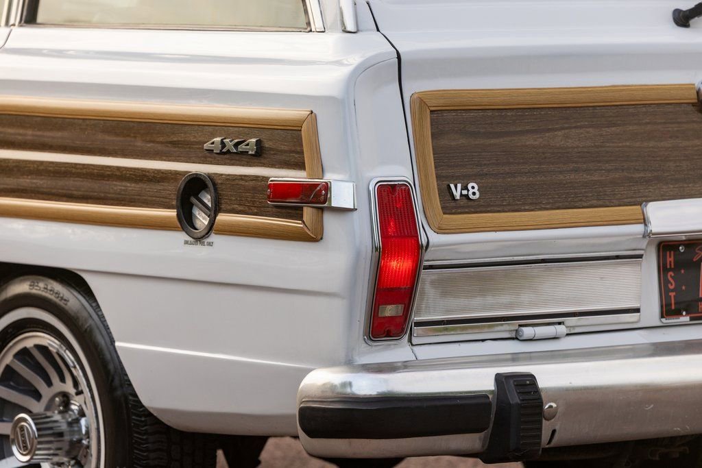 Used 1989 Jeep Grand Wagoneer AWD/4WD image 72
