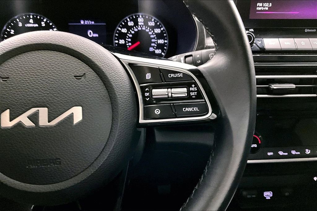 Used 2022 Kia Seltos EX image 25