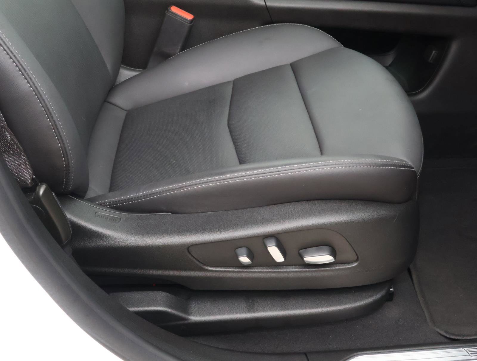 Used 2024 Cadillac XT5 Premium Luxury FWD image 22