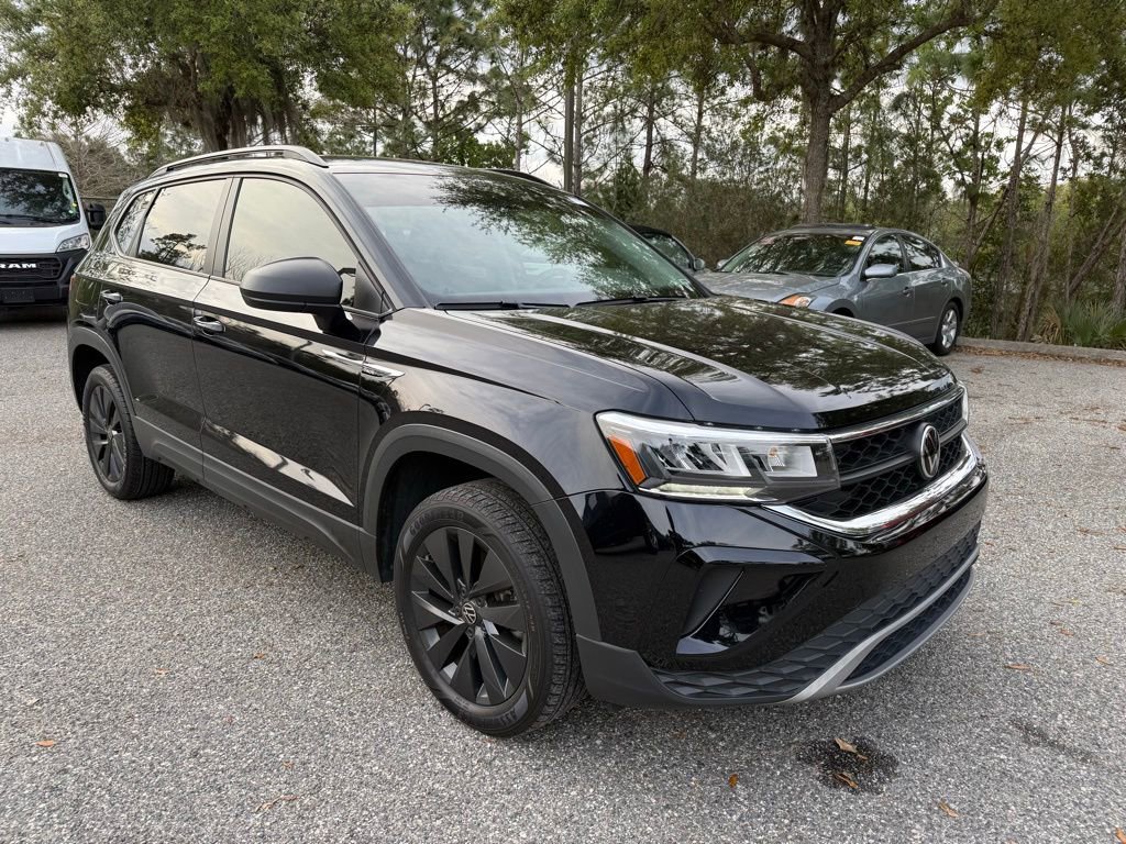 Used 2022 Volkswagen Taos S image 3